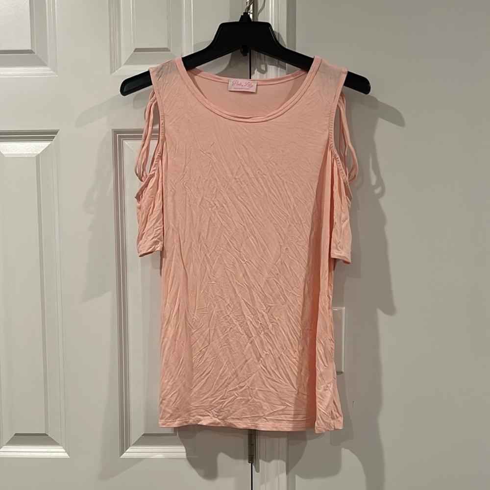 NWT Pink Lily Boutique Cold Shoulder Short Sleeve Blouse